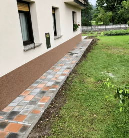 Tlakovanje dvorišč Ljubljana