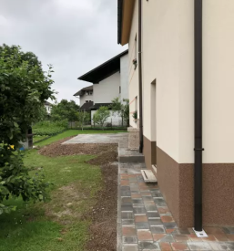 Tlakovanje dvorišč Ljubljana