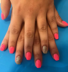 Ugoden kozmeticni salon koper