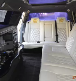 Ugoden najem limuzine