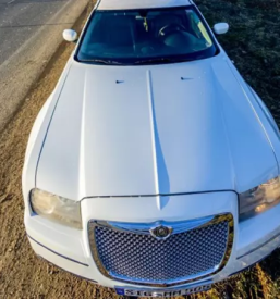 Ugoden najem limuzine