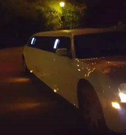 Ugoden najem limuzine