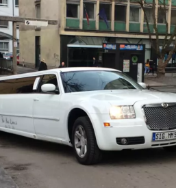 Ugoden najem limuzine