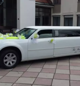 Ugoden najem limuzine