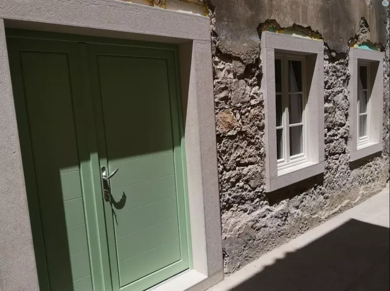 Ugodna montaža PVC oken Novo mesto