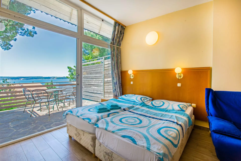 Nudimo vam ugodno namestitev na Primorskem