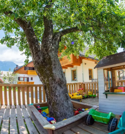 Ugodna prosta soba na bledu