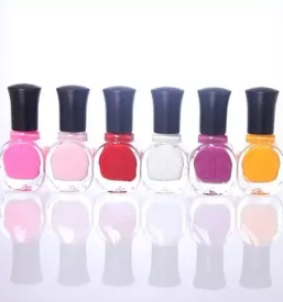 Ugodno podaljsevanje nohtov vrhnika