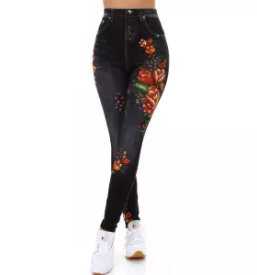 Zenska modna oblacila na razprodaji