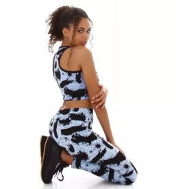 Zenska modna oblacila na razprodaji