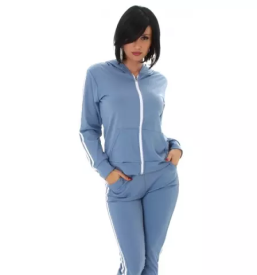 Zenska modna oblacila na razprodaji