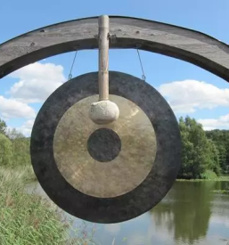 Zvocna kopel z gongi ljubljana