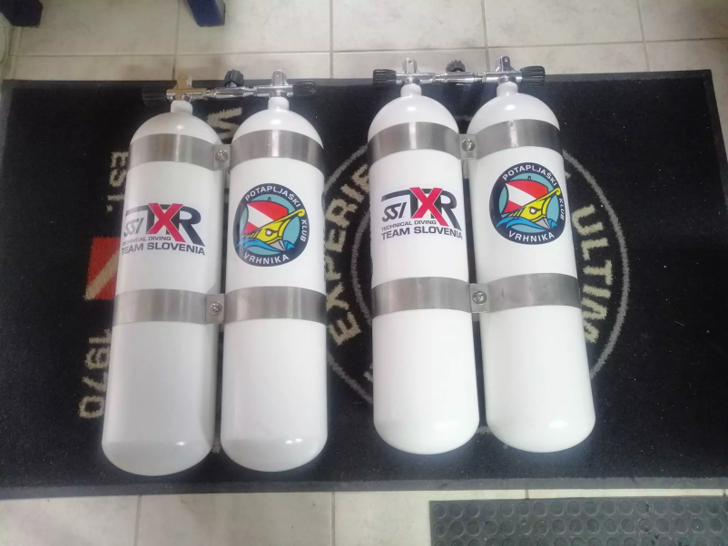 Popravilo potapljaške opreme v Sloveniji
