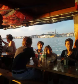 Prevoz z barko obala