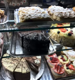 Best cream cake bled