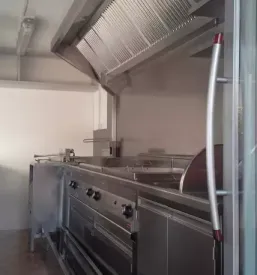 Gostinska oprema po meri v sloveniji