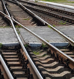 Svetovanje in vzdrzevanje na podrocju industrijskih tirov slovenija
