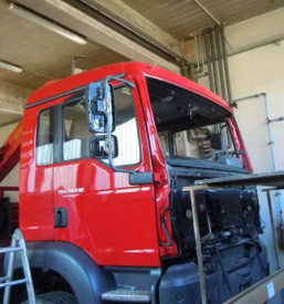 Dober avtolicar idrija