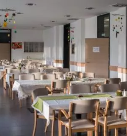 Oskrba starostnikov na domu slovenija