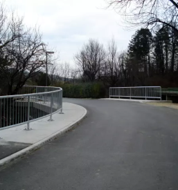 Varovalna oprema za ceste