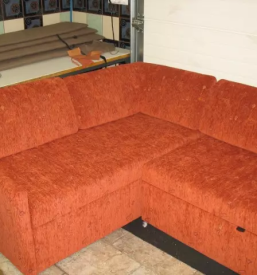 Oblazinjeno pohištvo izdelano v Sloveniji