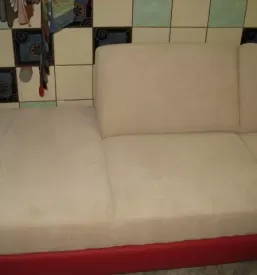 Oblazinjeno pohištvo izdelano na Koroškem