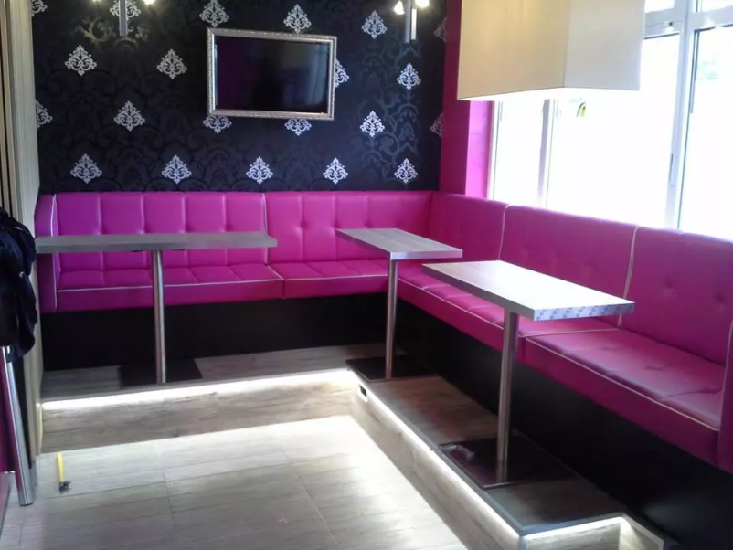 Oblazinjeno pohištvo po meri Koroška