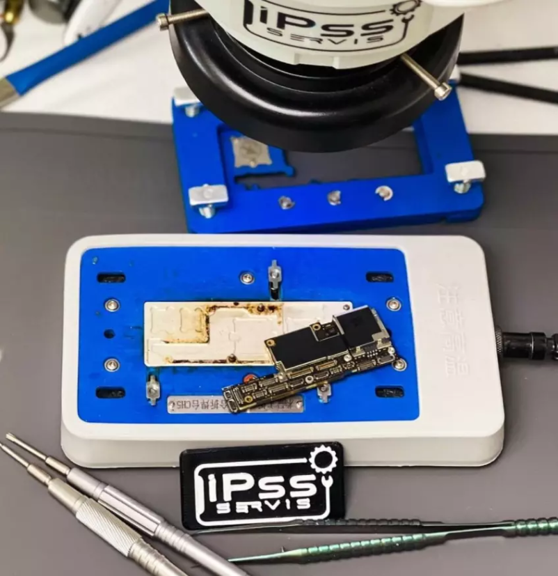 Diagnostika in popravila iPhona in iPada v Ljubljani