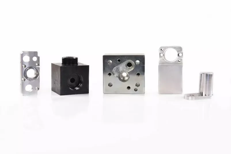 Günstiges CNC Fräsen 