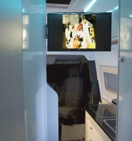 Custom made campers zvan