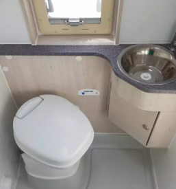 Custom made campers zvan