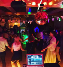 Kvaliteten DJ za zabavno glasbo Slovenija