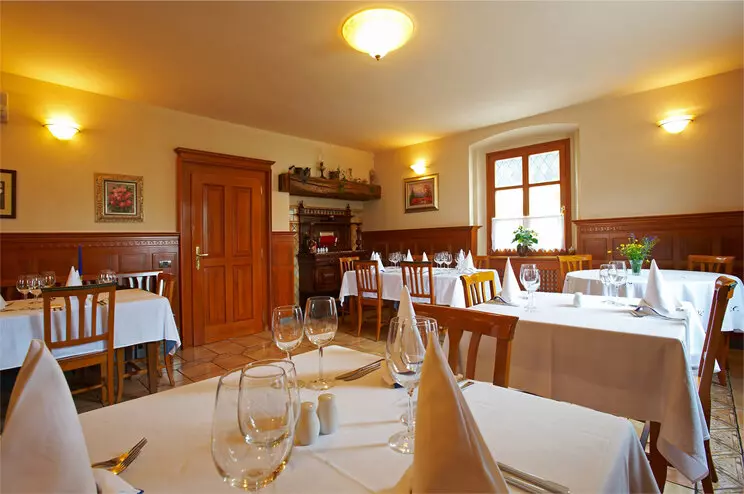 Prostor za zaključene družbe Kamnik pod Krimom