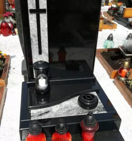 Poceni nagrobni spomeniki