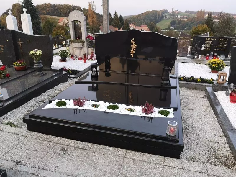 Ugodni nagrobni spomeniki Slovenija