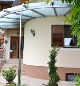 Kovinski nadstreski v sloveniji