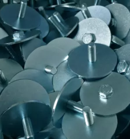 Ugodno cinkanje izdelkov iz kovine