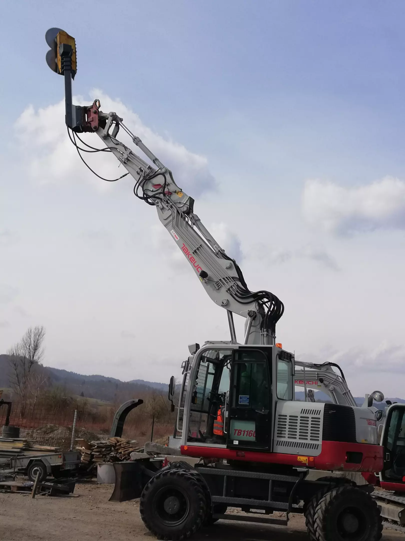 Storitve z gradbeno mehanizacijo in bagrom Kranj, okolica, Gorenjska 