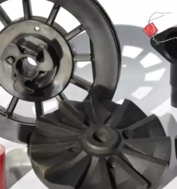 Brizganje plastike dragatus