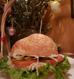 Bar s hrano burgerji lucija