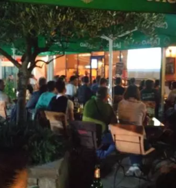 Bar s hrano burgerji lucija