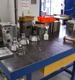 Izdelava orodij za brizganje termoplastov slovenija
