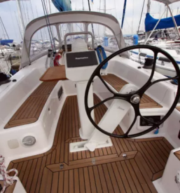 Izdelava poliesterskih izdelkov in plovil