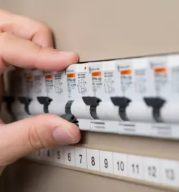 Kvalitetne elektro omarice Slovenija