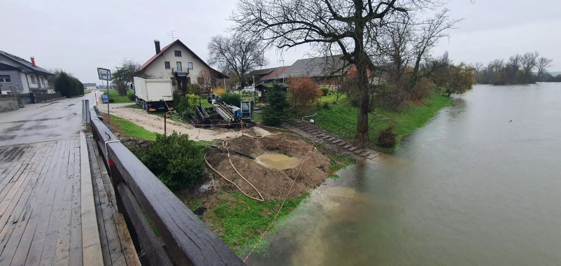 Podvrtavanje s kovinsko zaščitno cevjo Slovenija