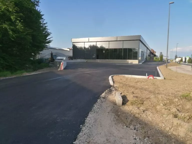 Ugodni gradbeni izkopi Vrhnika