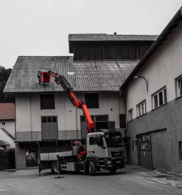 dela s hiab dvigalom