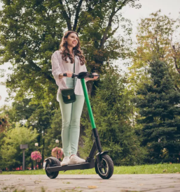 Izposoja elektricnih skirojev bled