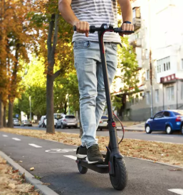 Izposoja elektricnih skirojev bled