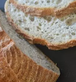 Kruh z drozmi in naravni sirupi